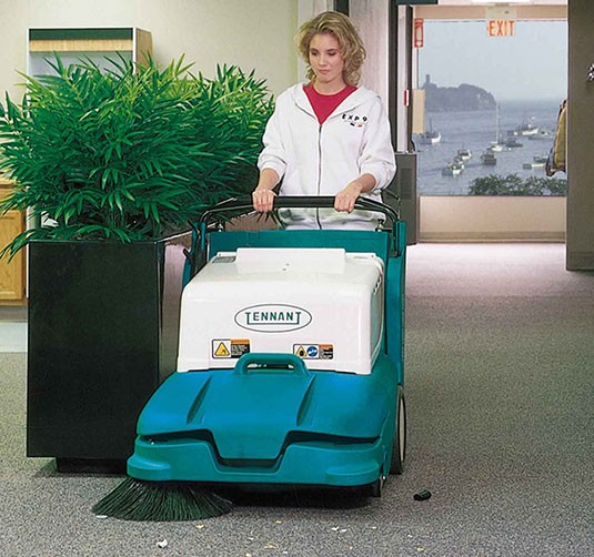 Tennant 3640 Mid-Size Walk-Behind Sweeper vac wand